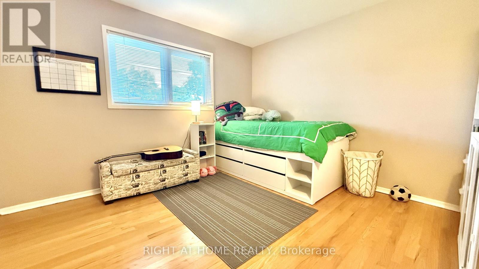 989 Goren Avenue Property Photo 11