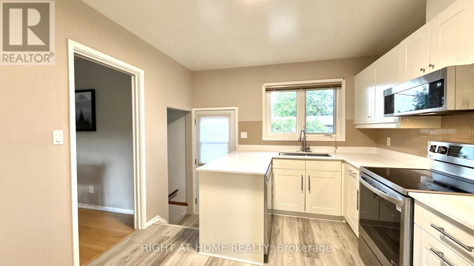 989 Goren Avenue Property Photo 12