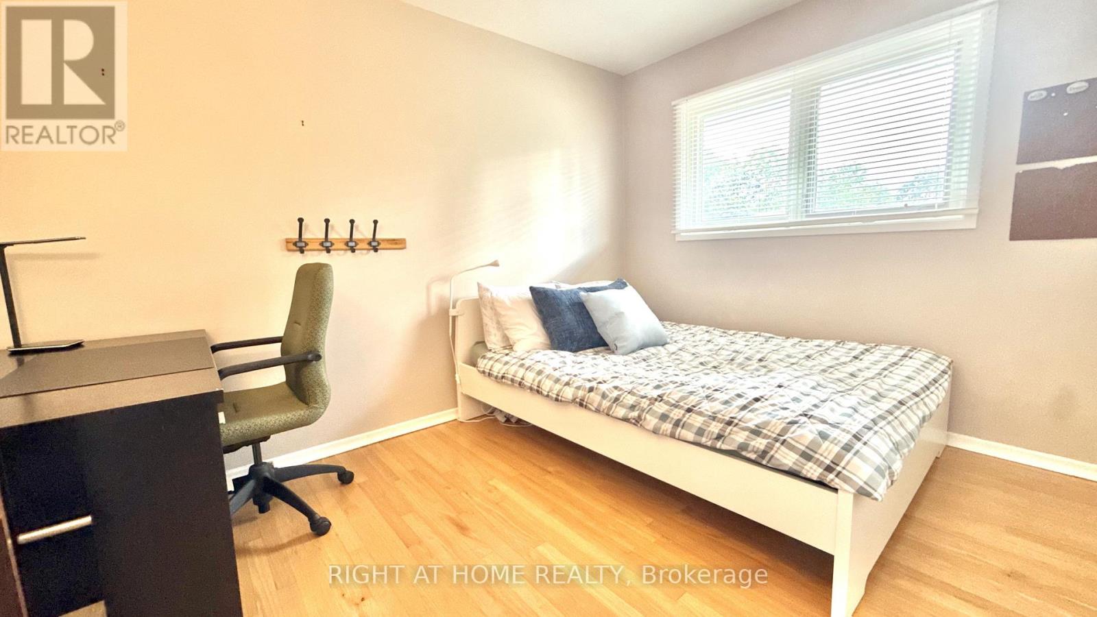 989 Goren Avenue Property Photo 15