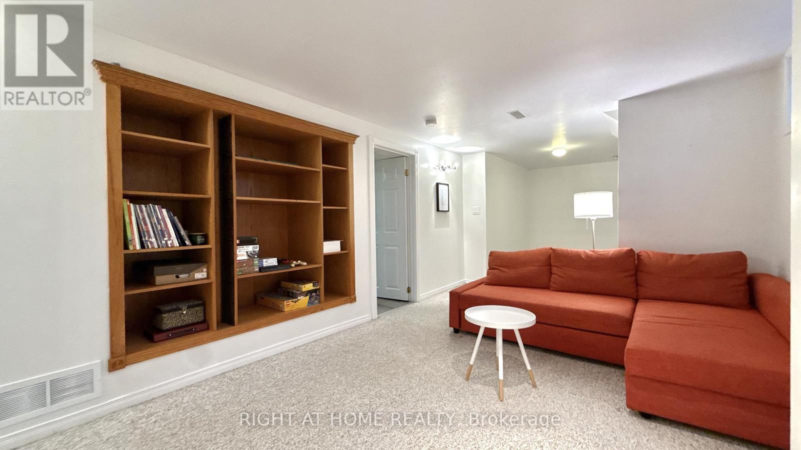 989 Goren Avenue Property Photo 20
