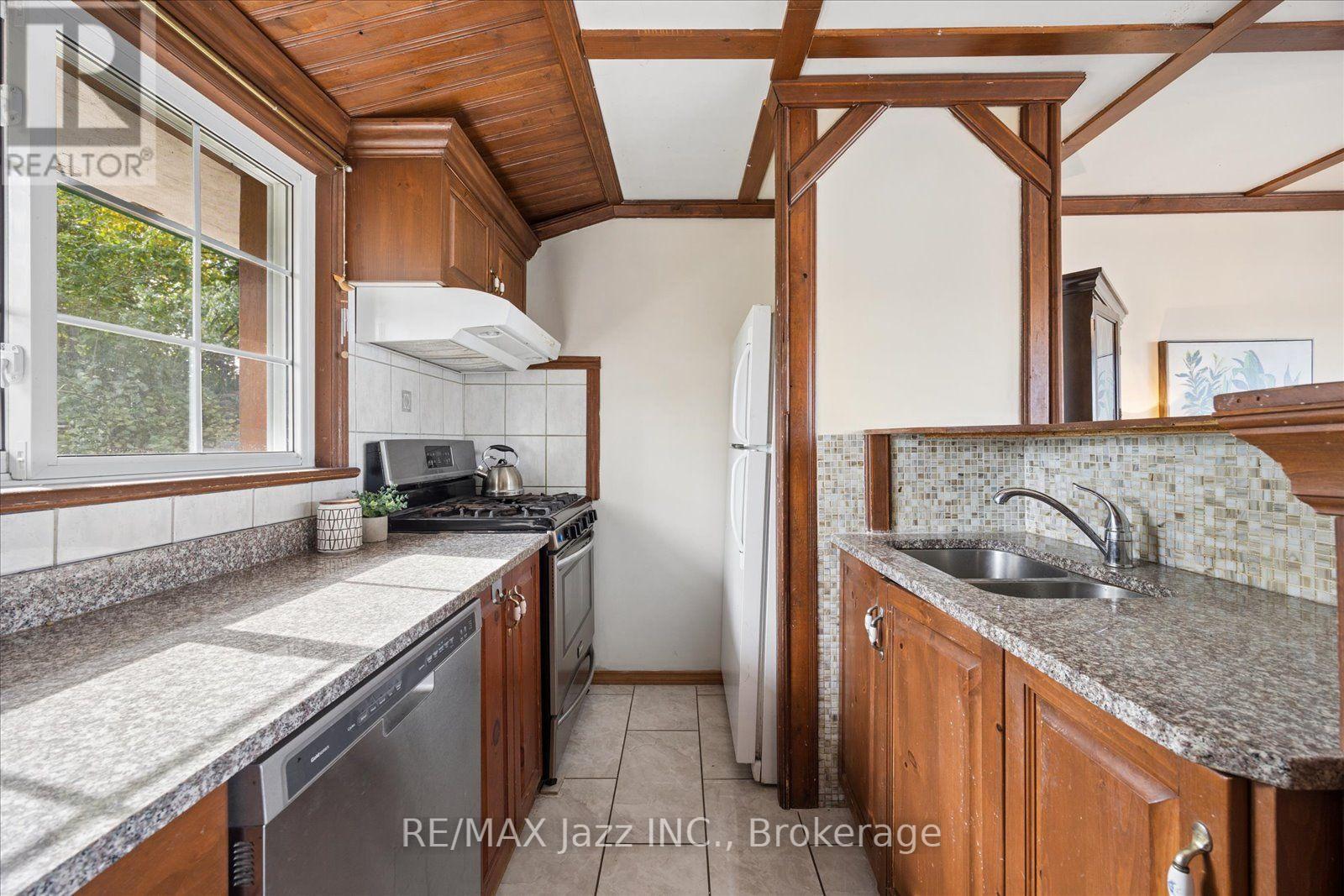 841 Fifes Bay Marina Lane Property Photo 9