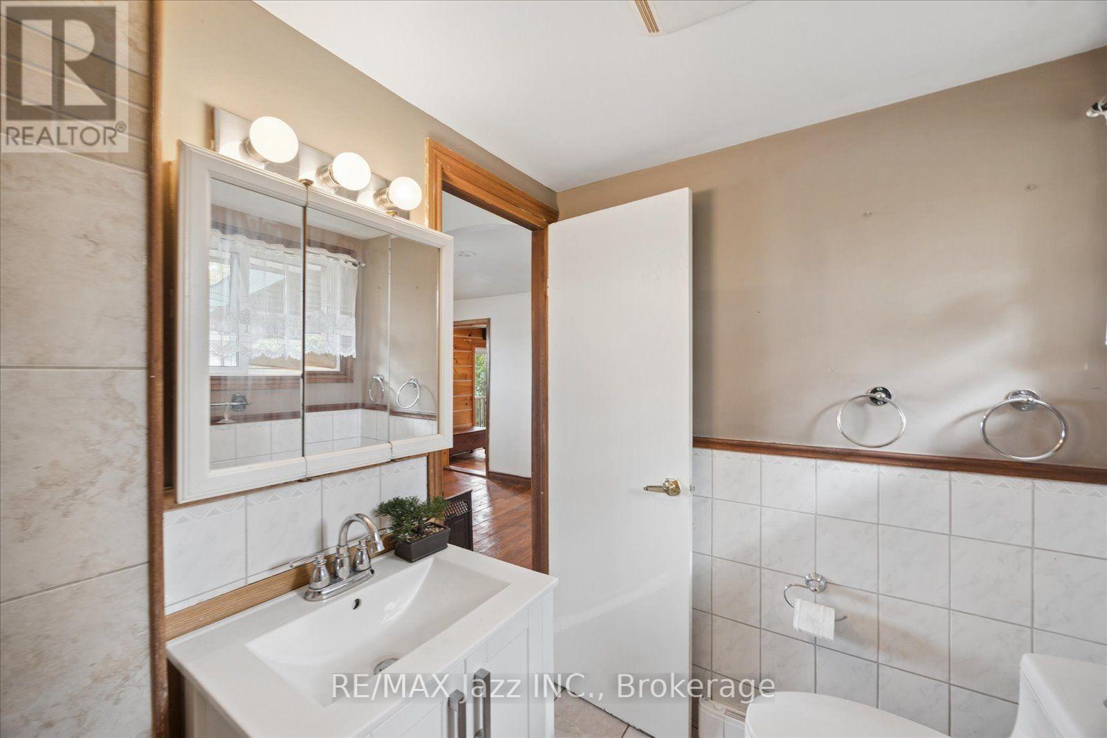 841 Fifes Bay Marina Lane Property Photo 16