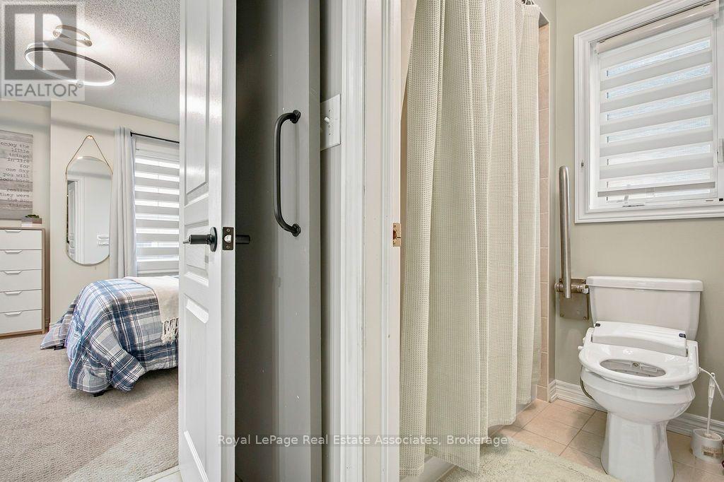 34 Humphrey Street Property Photo 26