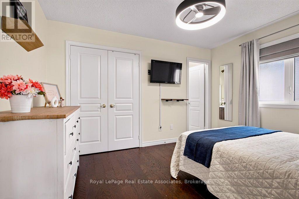 34 Humphrey Street Property Photo 31
