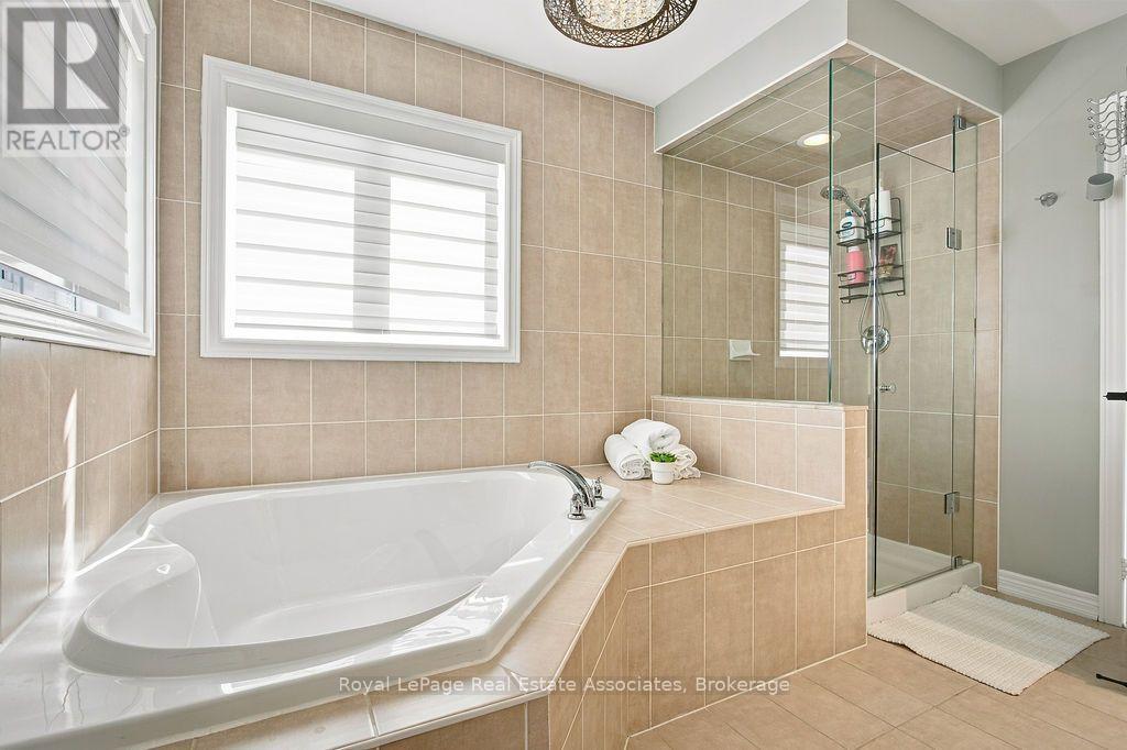 34 Humphrey Street Property Photo 40