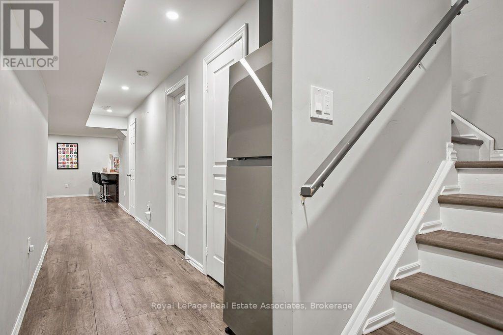 34 Humphrey Street Property Photo 41