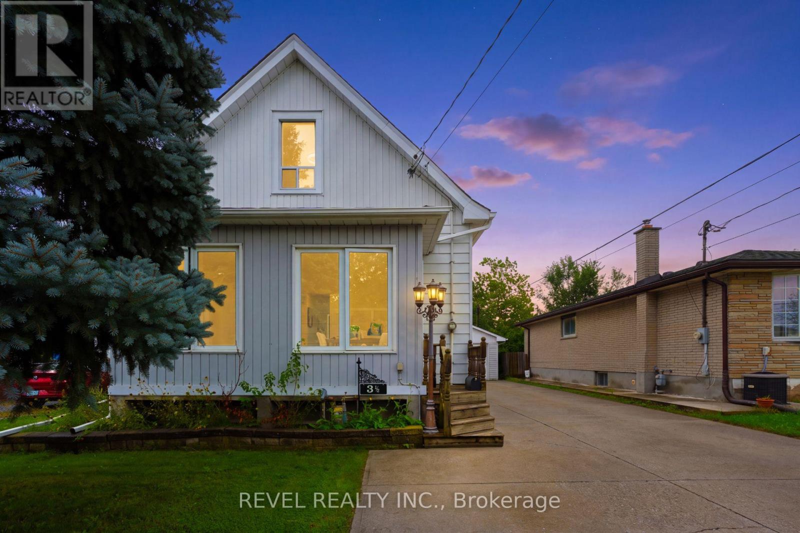 3 1/2 Dundonald Street Property Photo 2
