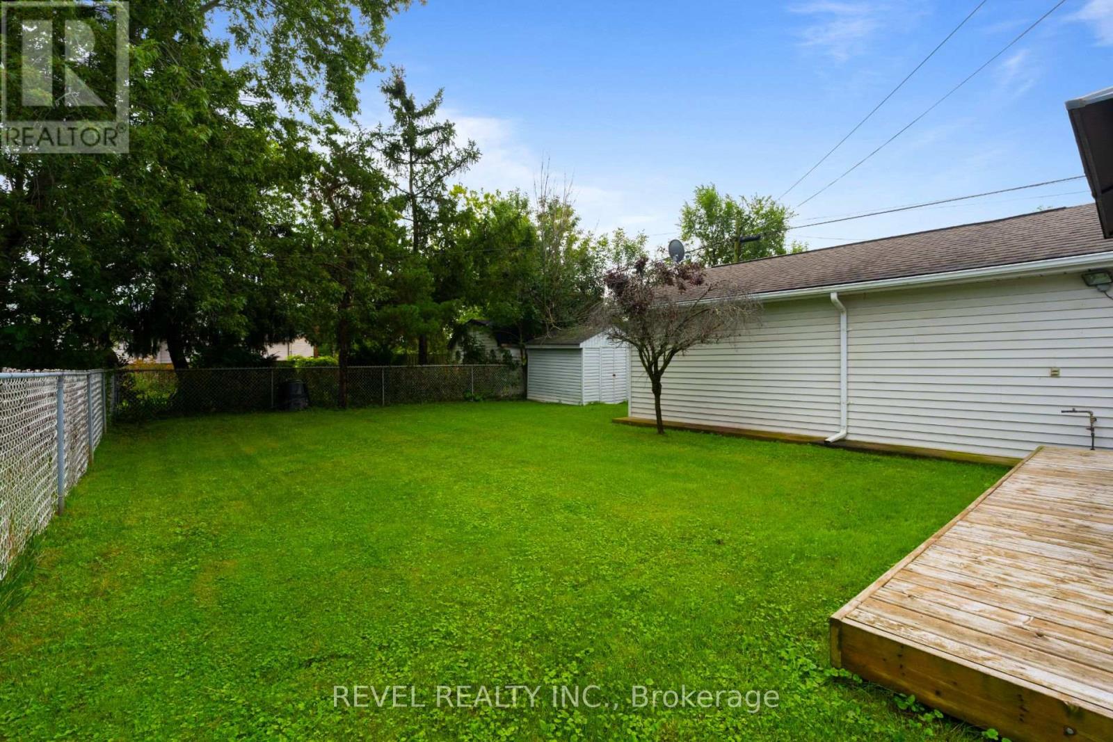 3 1/2 Dundonald Street Property Photo 35