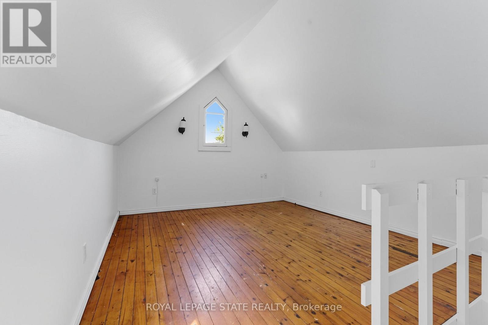 8 Tasker Street Property Photo 15