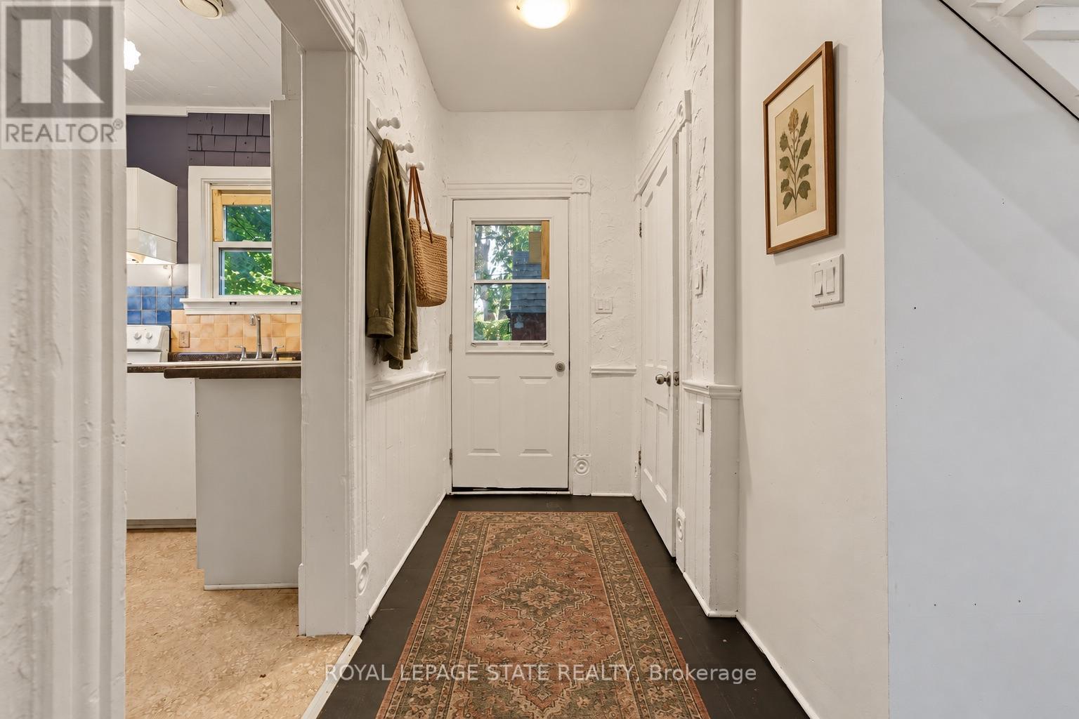 8 Tasker Street Property Photo 18