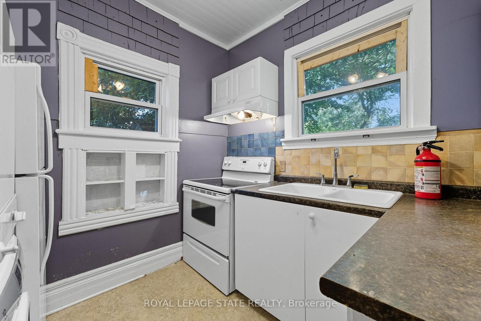 8 Tasker Street Property Photo 21