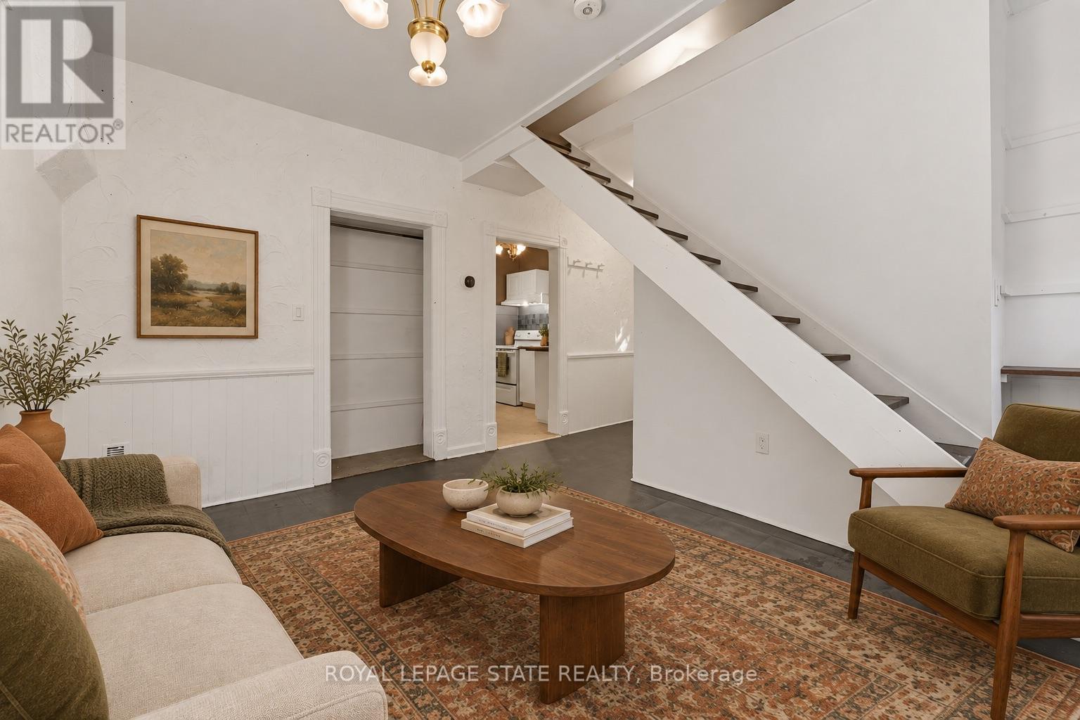 8 Tasker Street Property Photo 28