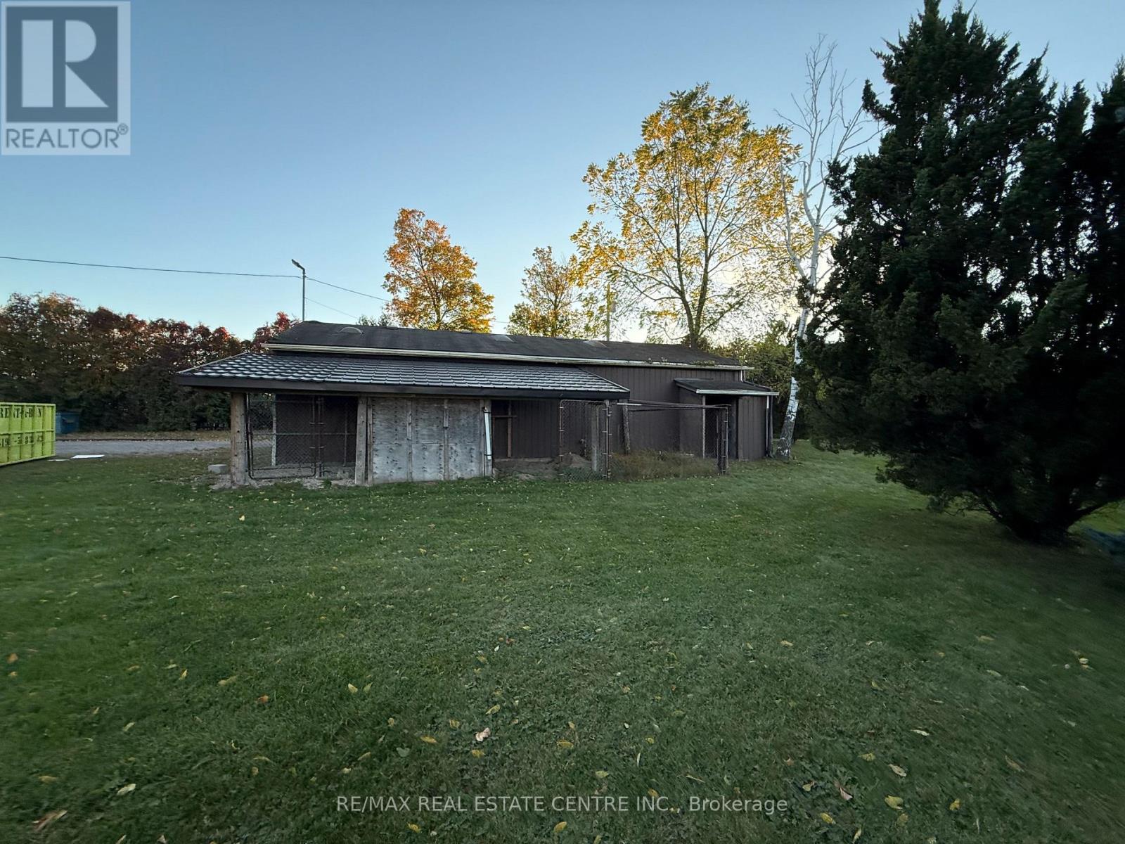 7745 Eastview Road Property Photo 28