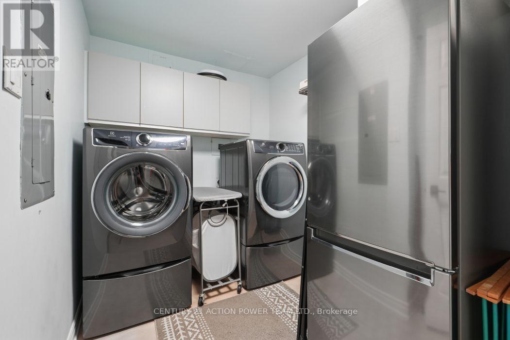 406 - 1480 Riverside Drive Property Photo 29
