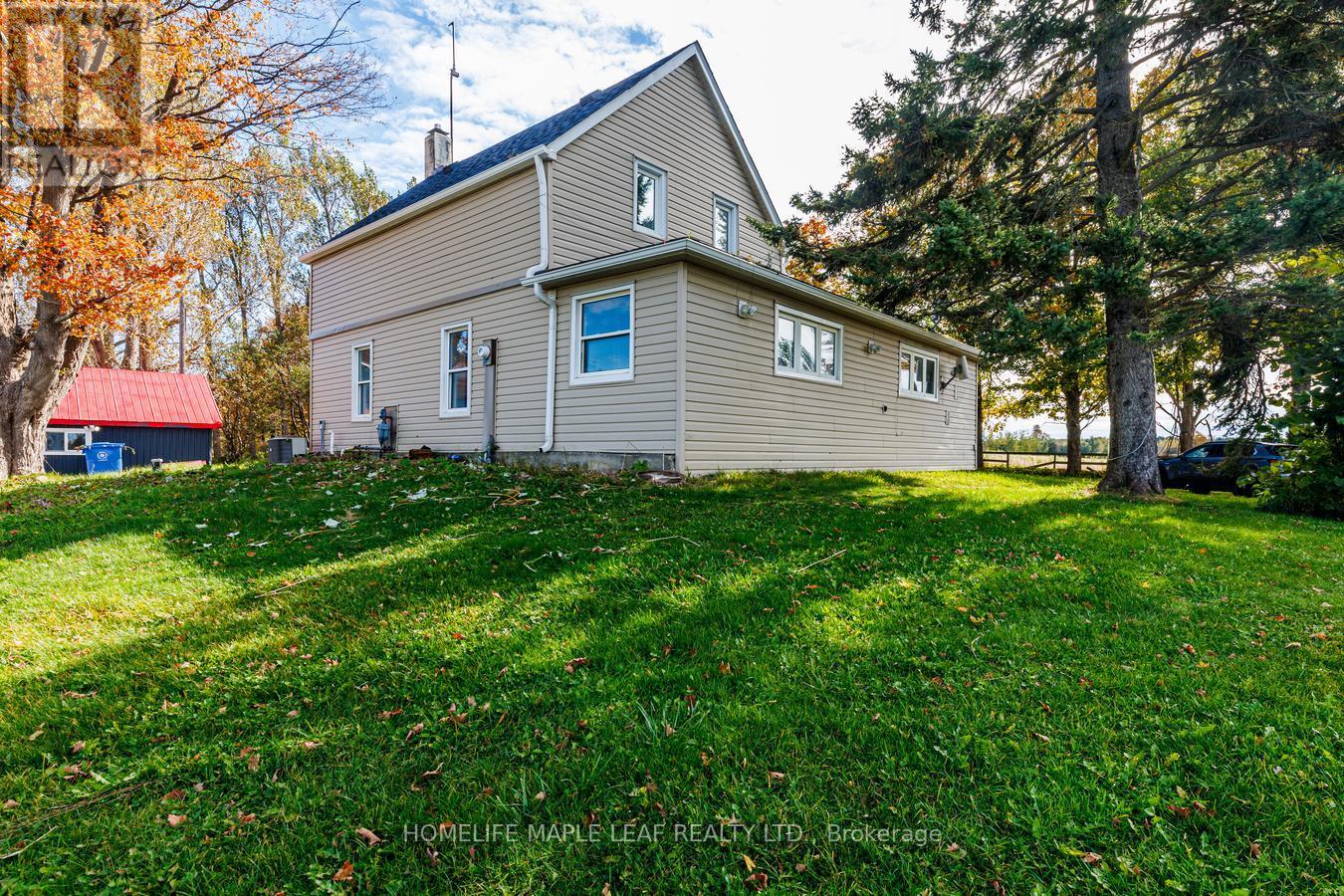 635551 Highway 10 Property Photo 3