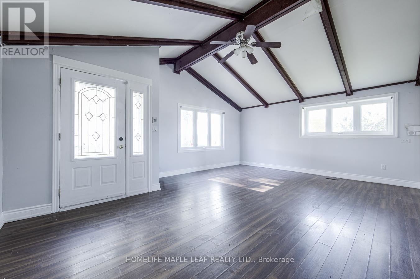 635551 Highway 10 Property Photo 5