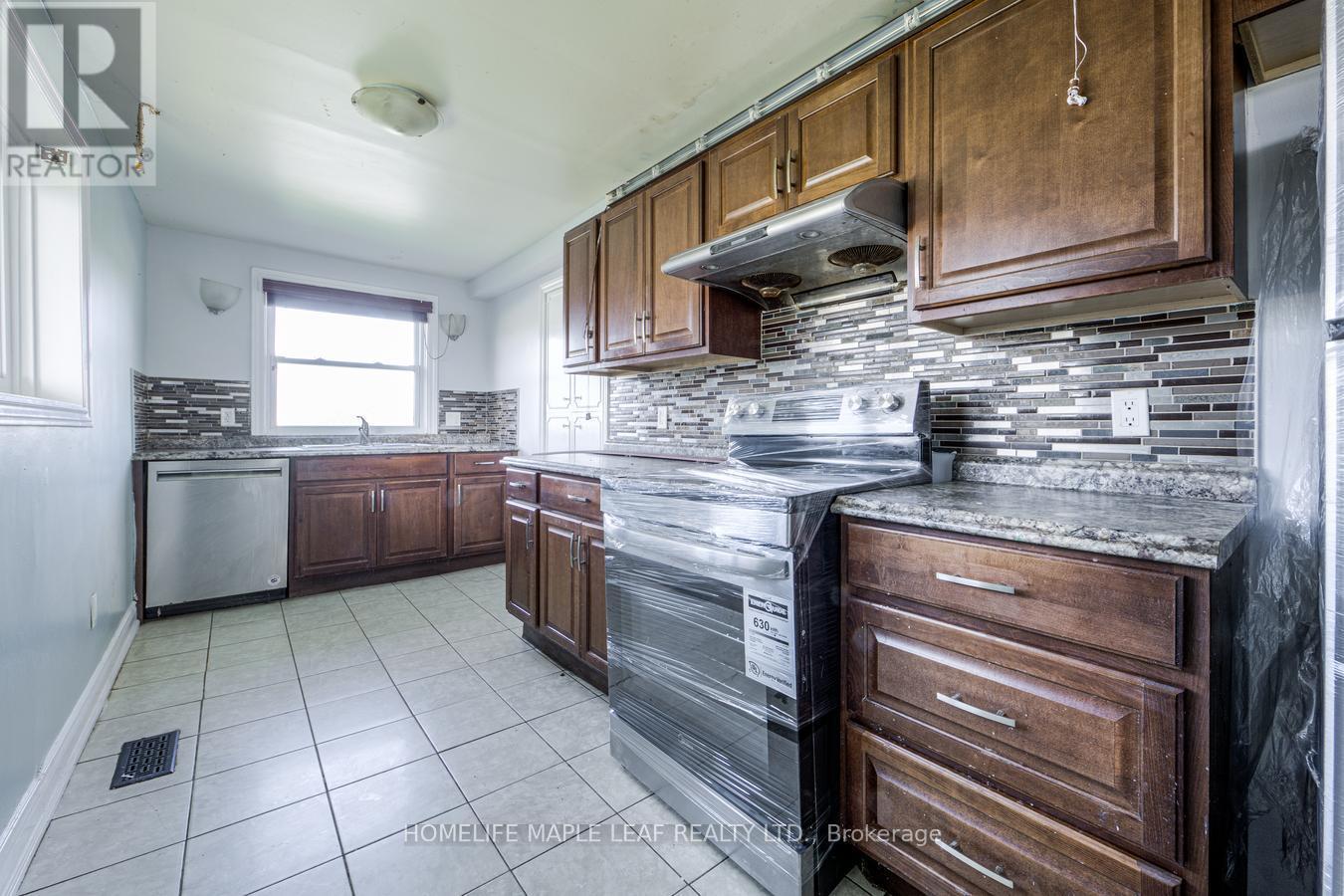 635551 Highway 10 Property Photo 9
