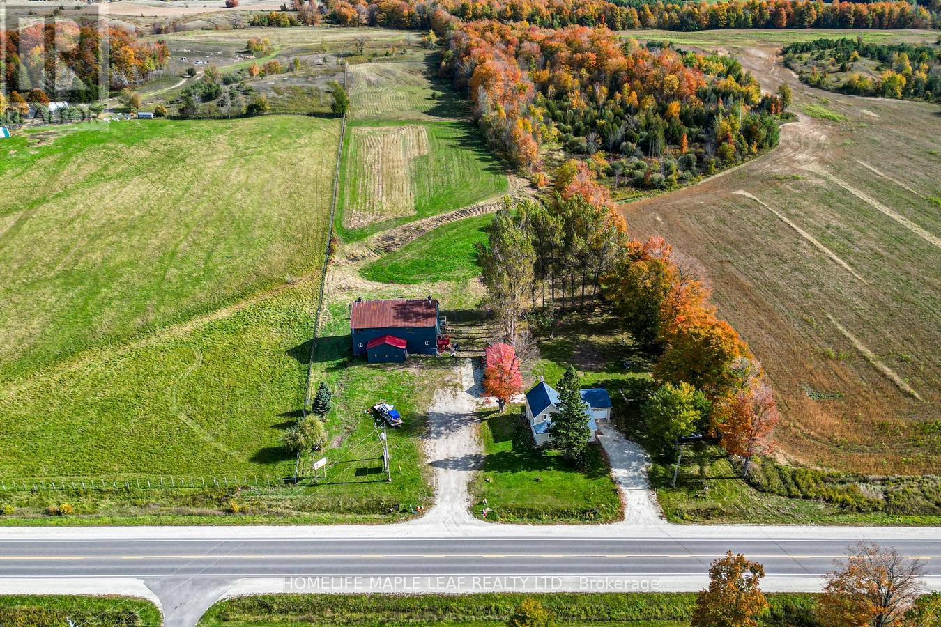 635551 Highway 10 Property Photo 37