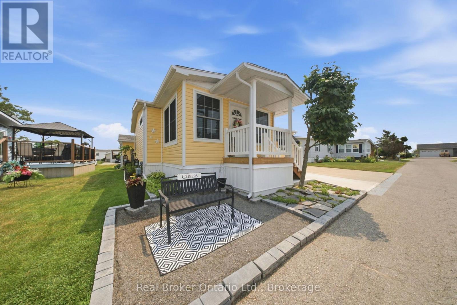 222 - 3033 Townline Road Property Photo 20