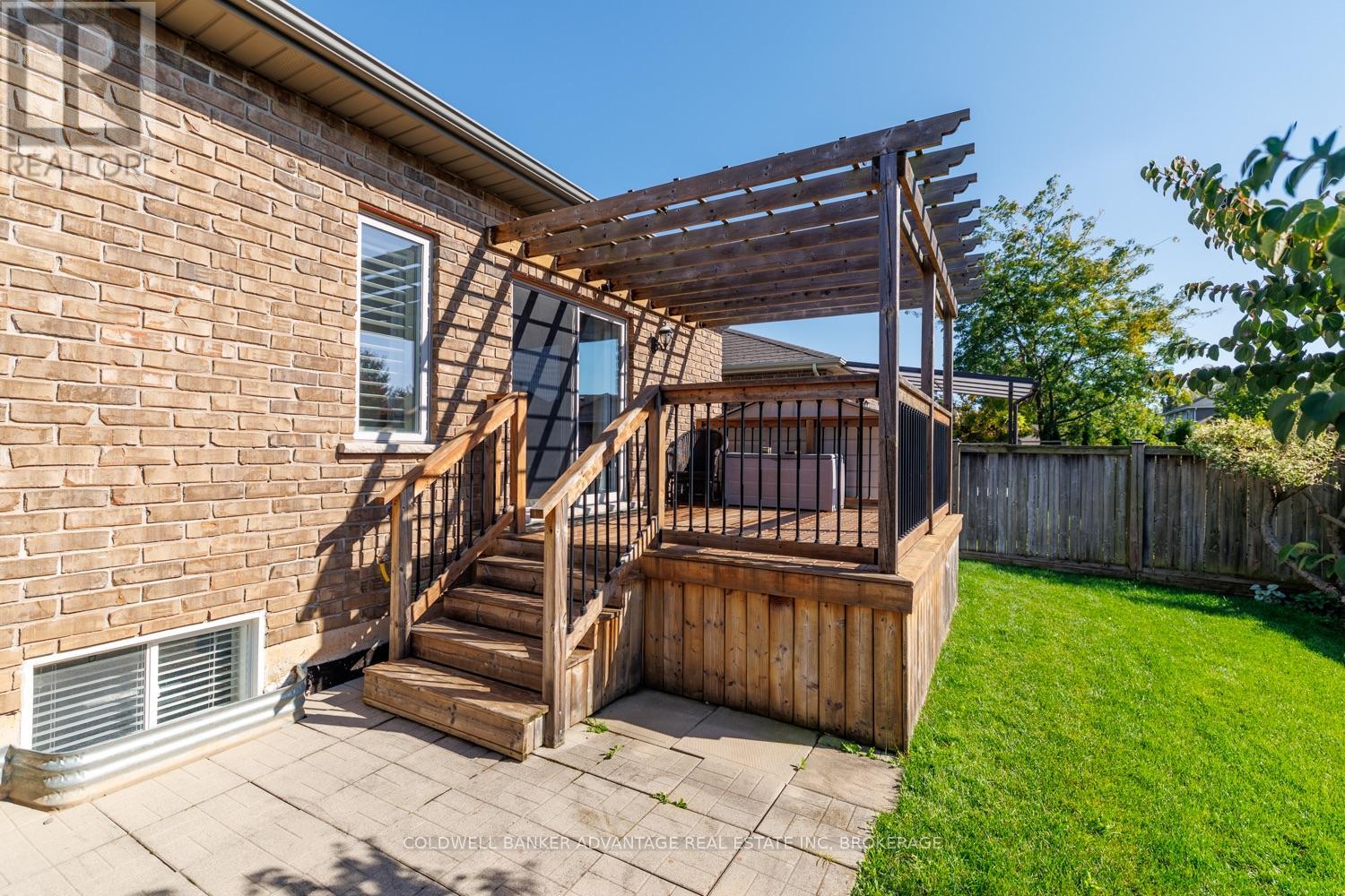 11 Willson Cross Property Photo 27