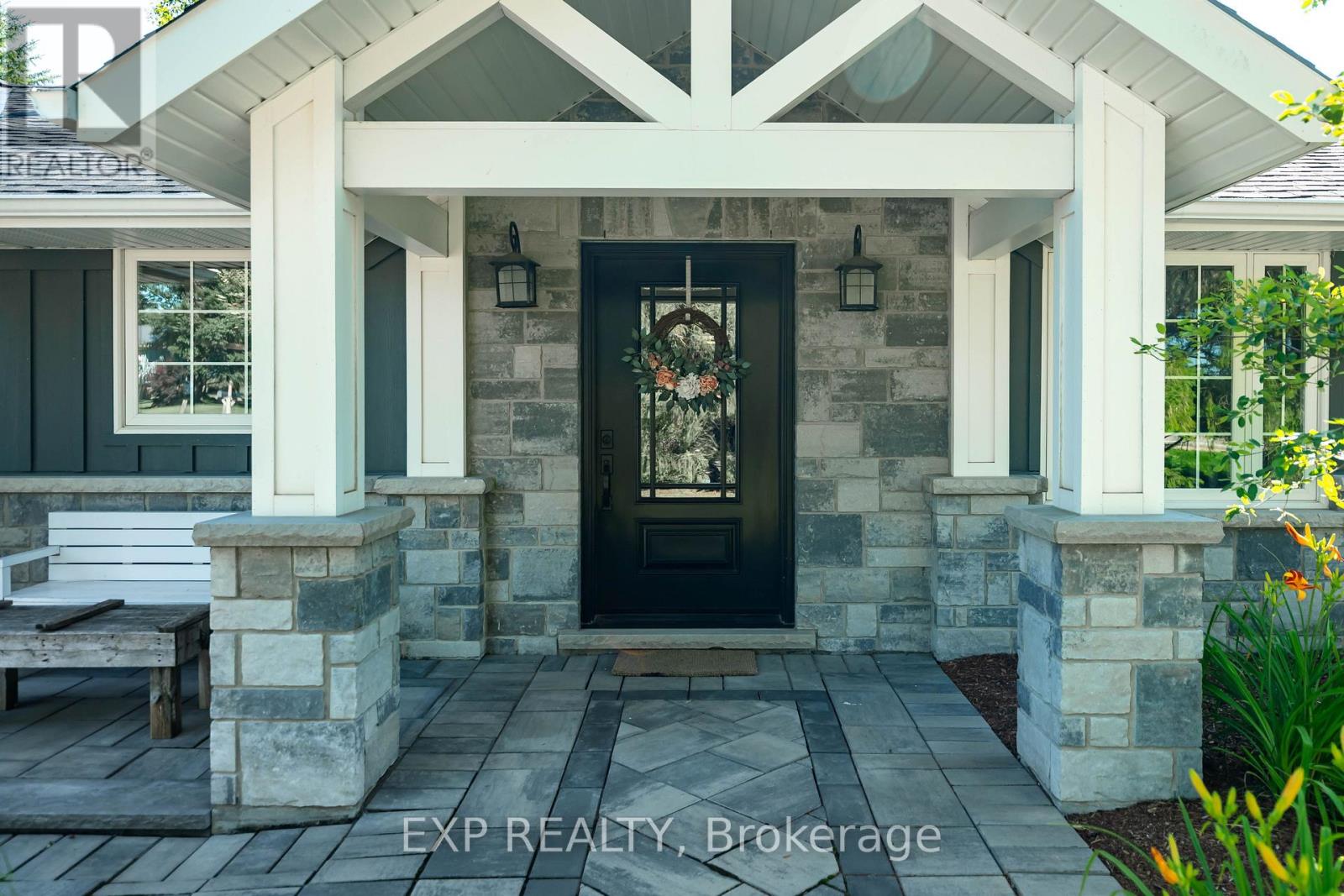 394175 County Rd 12 Property Photo 10