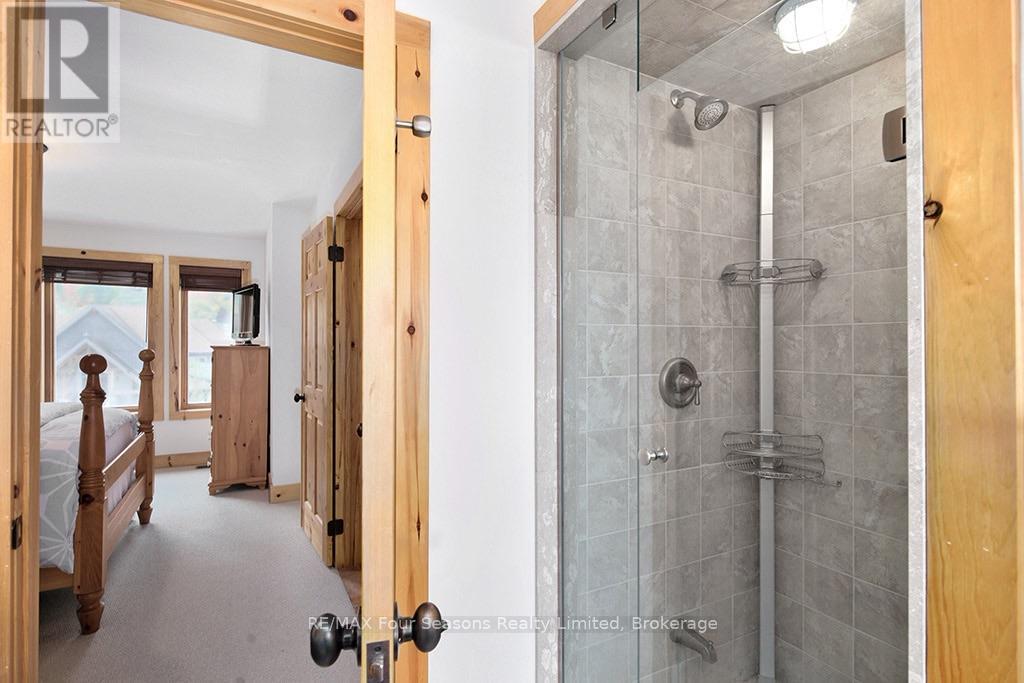 184 National Drive Property Photo 25