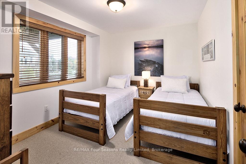 184 National Drive Property Photo 27