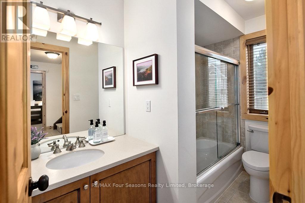 184 National Drive Property Photo 34