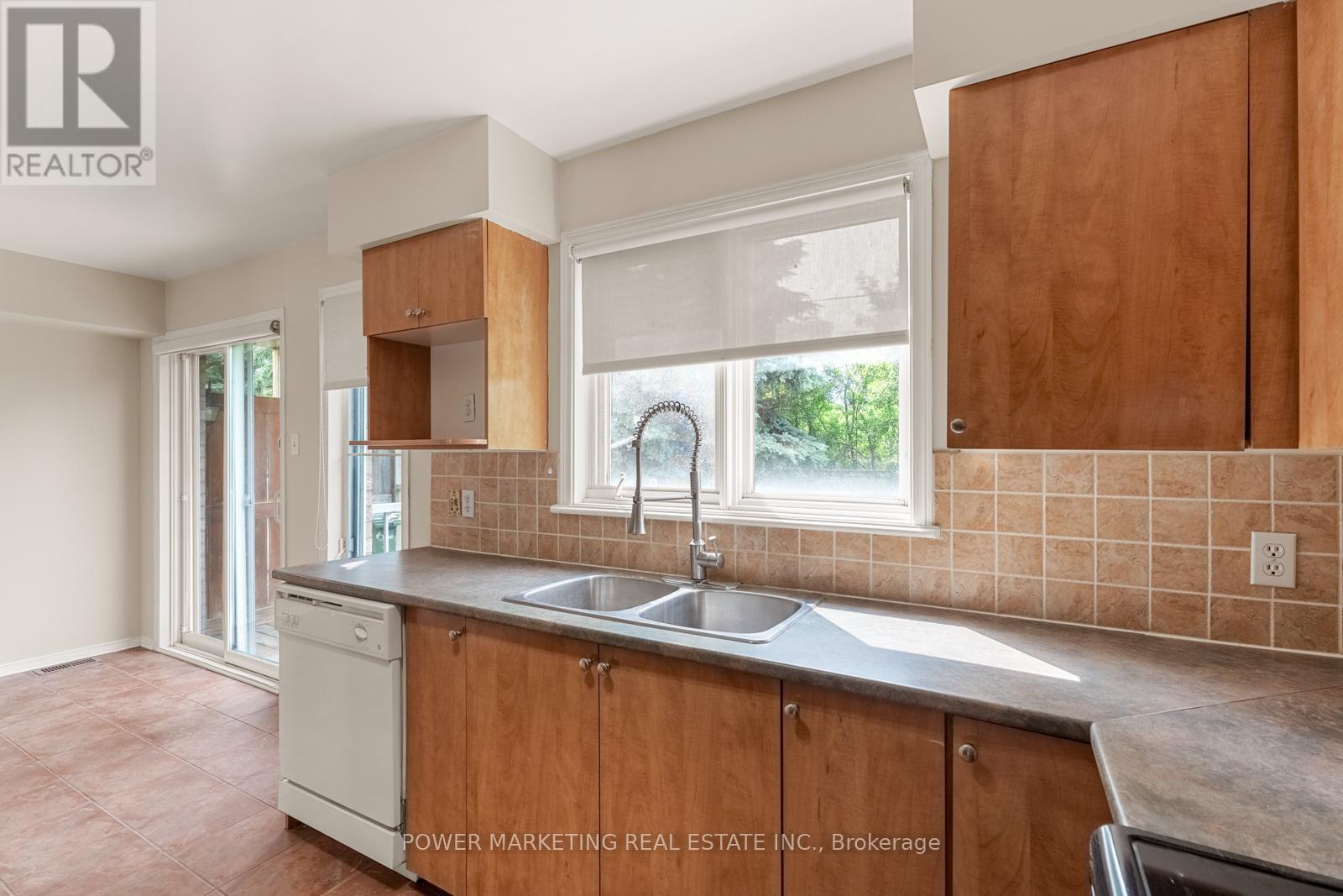 10 - 1701 Blohm Drive Property Photo 15