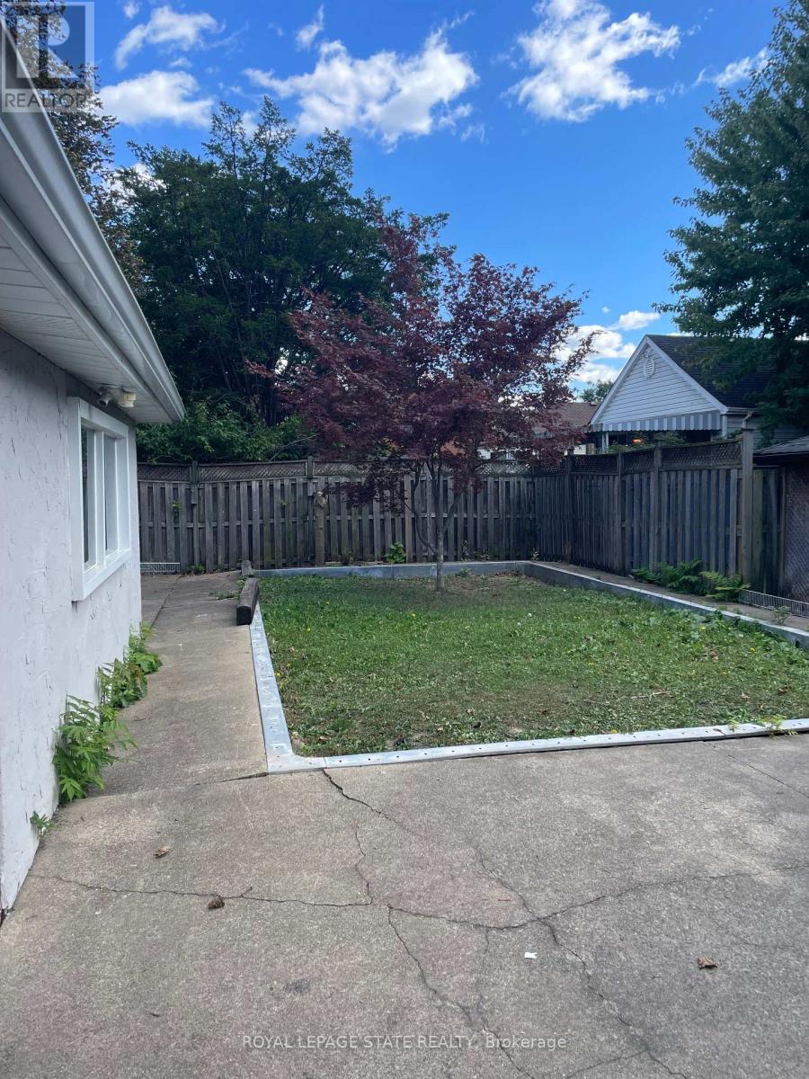 Upper - 225 East 14th Street Property Photo 6