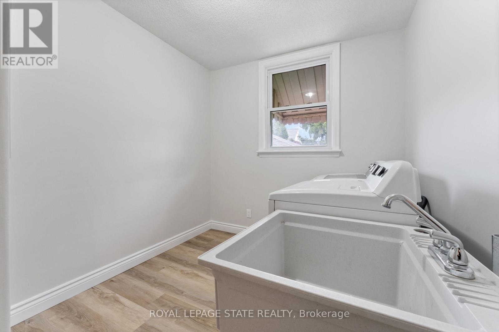 Main Floor - 65 East 11th Street Property Photo 16