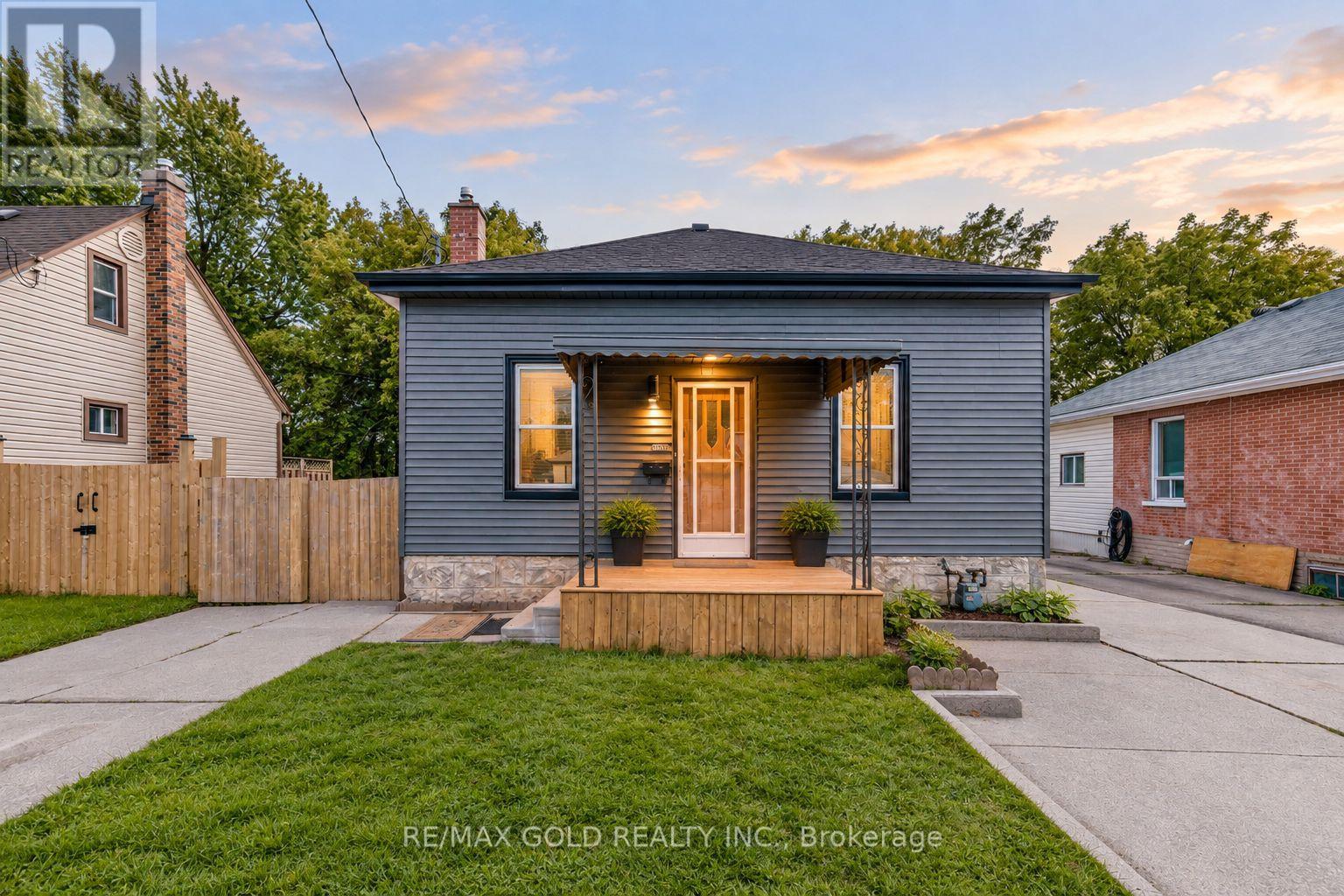 108 NORFOLK AVENUE Property Photo 1