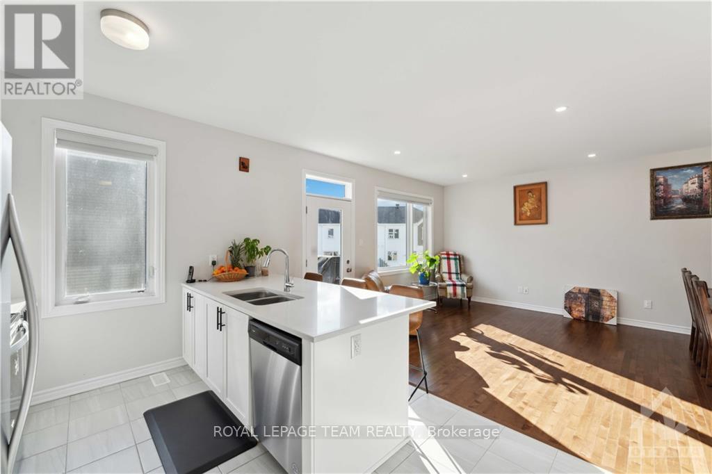 4118 Obsidian Street Property Photo 13