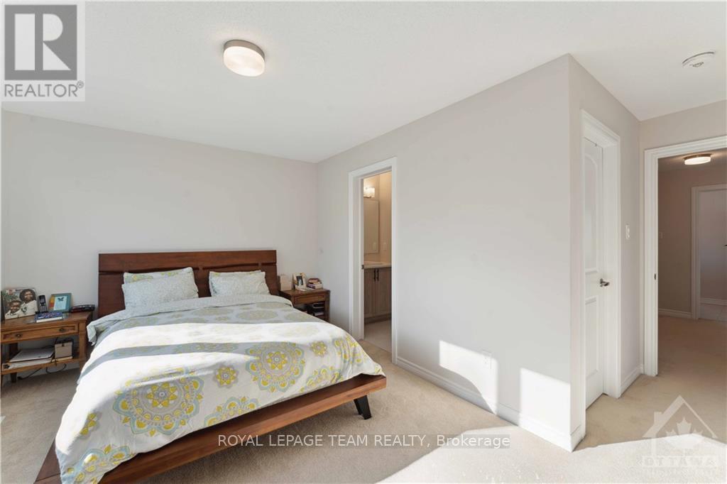 4118 Obsidian Street Property Photo 17