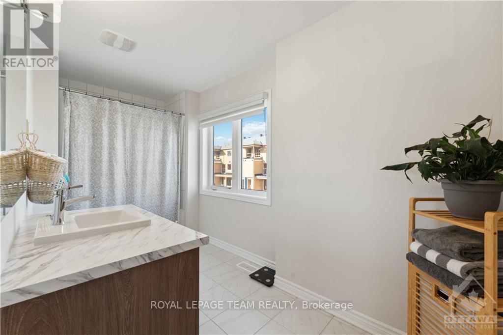 4118 Obsidian Street Property Photo 19