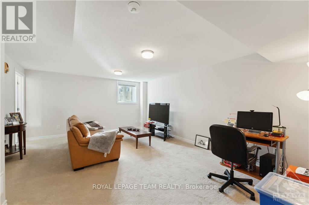 4118 Obsidian Street Property Photo 26