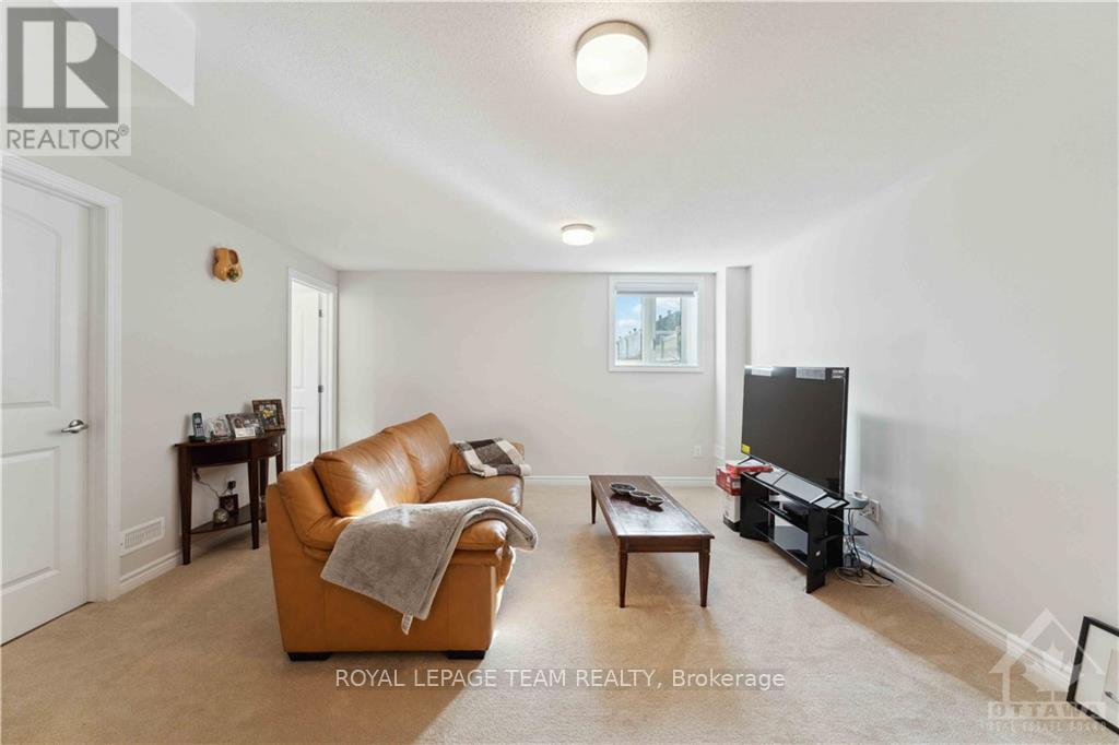 4118 Obsidian Street Property Photo 27