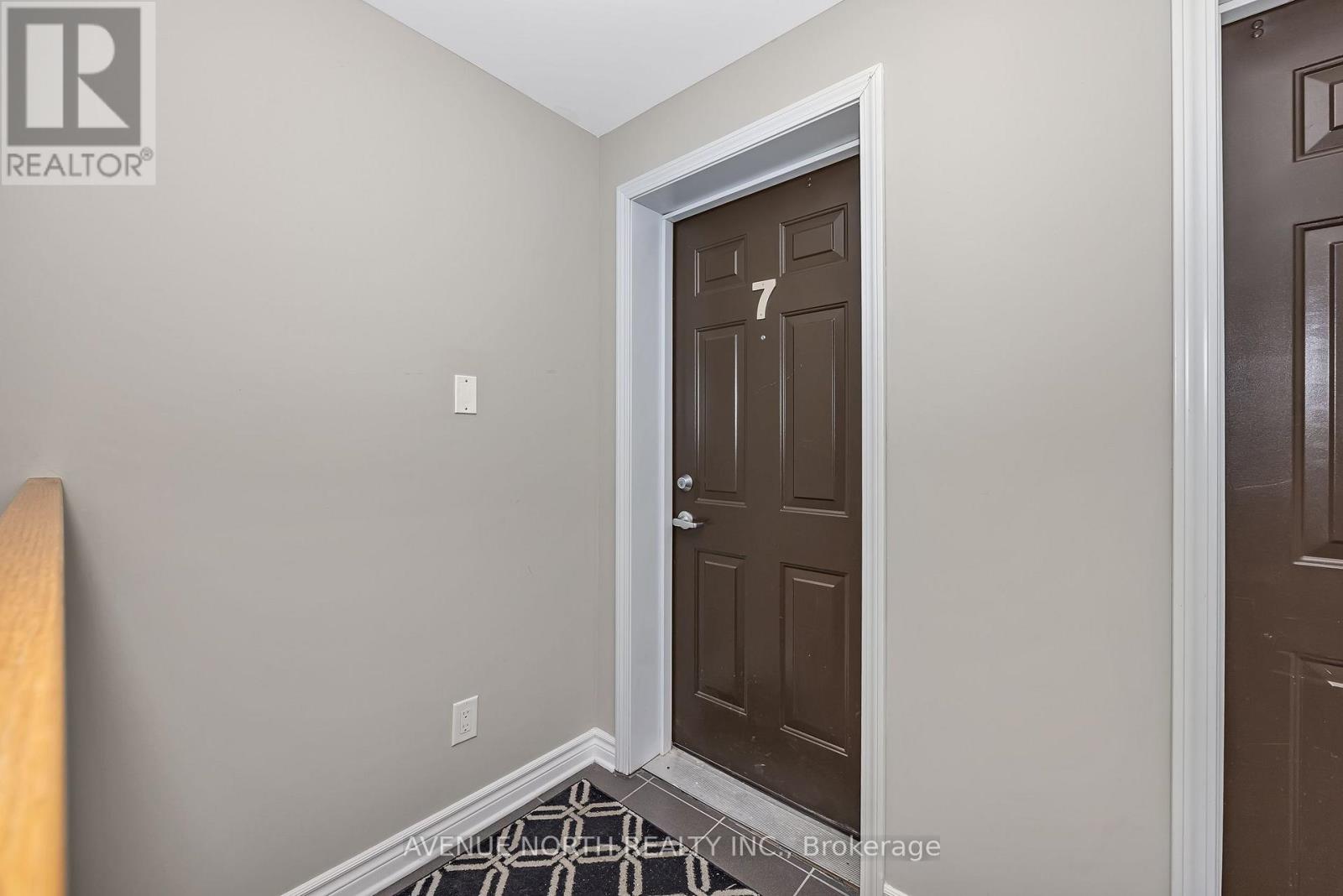 7 - 135 Bluestone Private Property Photo 3