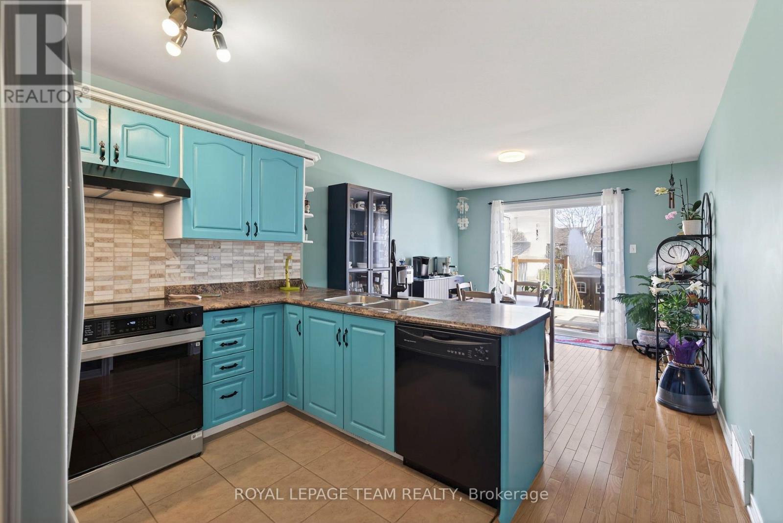 106 Hemlock Crescent Property Photo 11