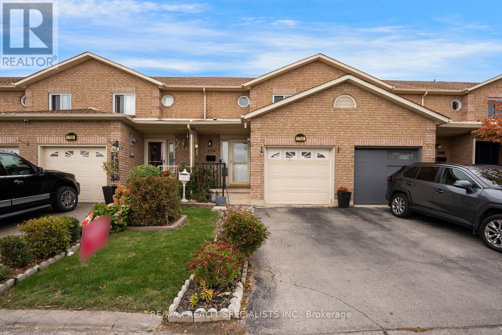 1754 UPPER GAGE AVENUE Property Photo 1