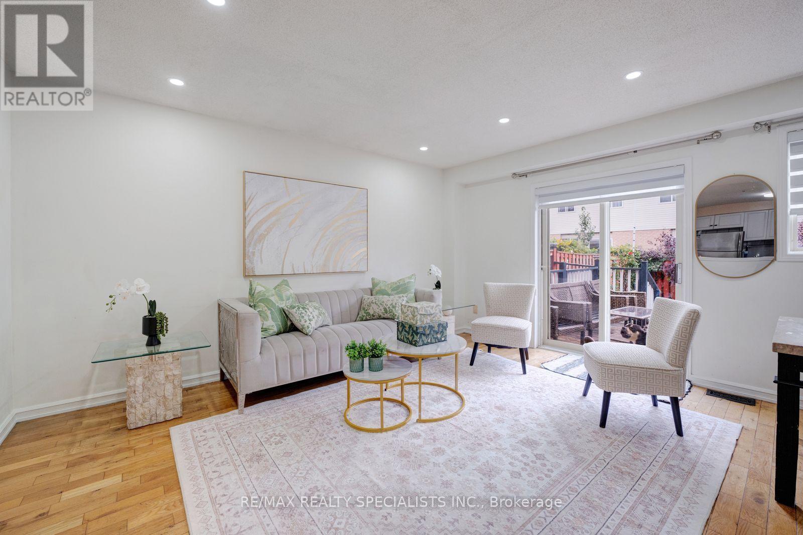 1754 Upper Gage Avenue Property Photo 13