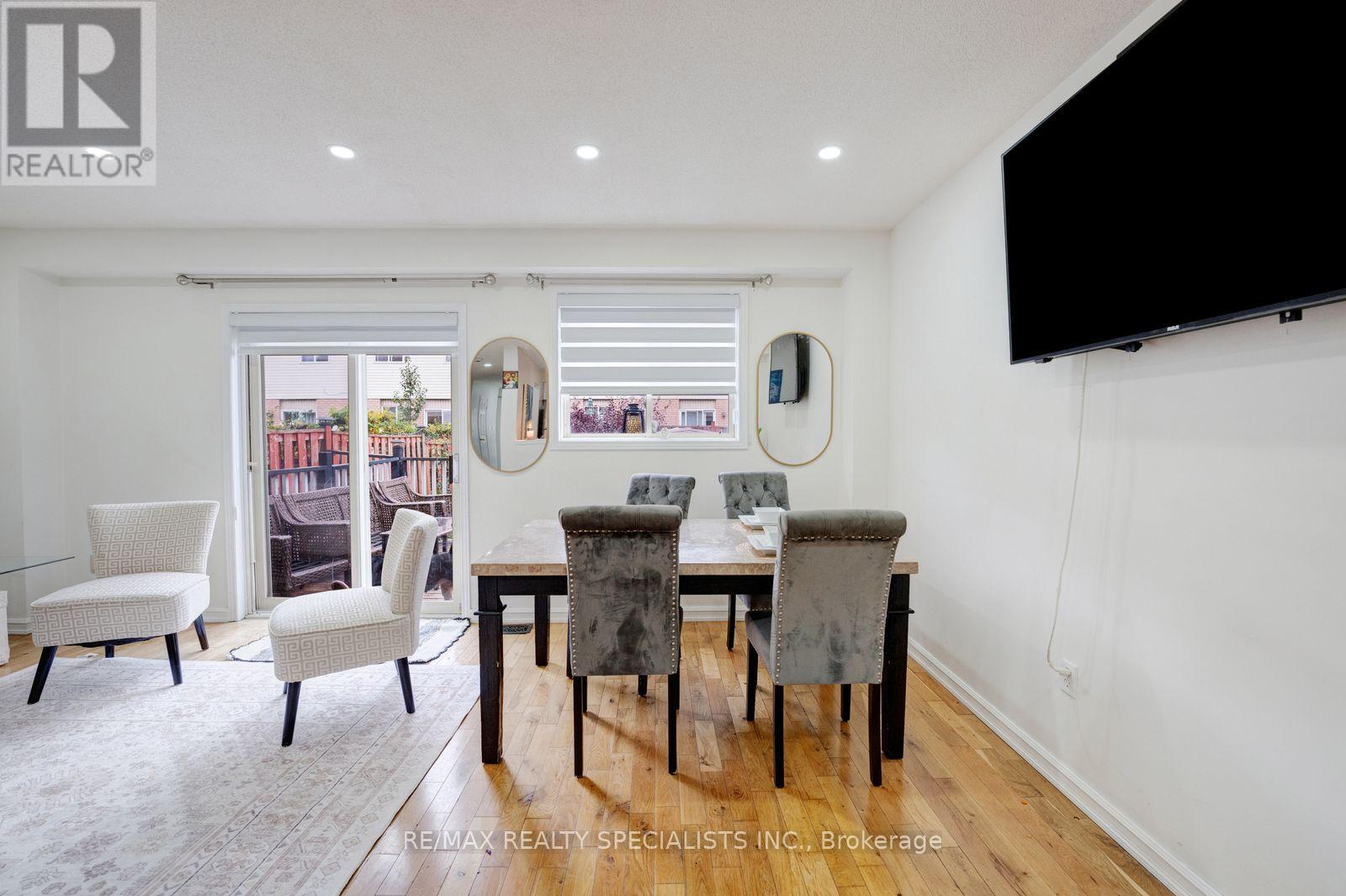 1754 Upper Gage Avenue Property Photo 14