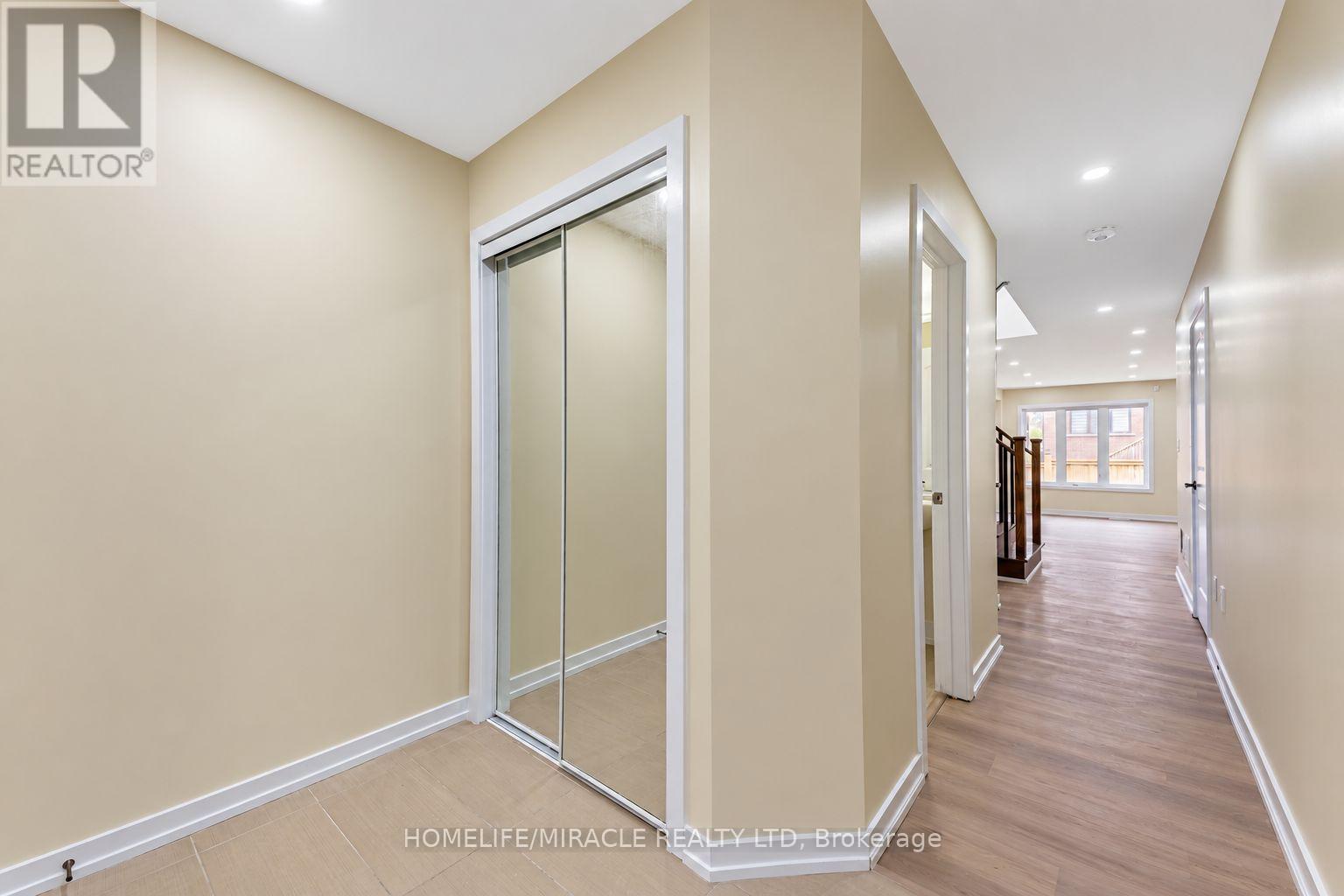 15 Bradshaw Drive Property Photo 9