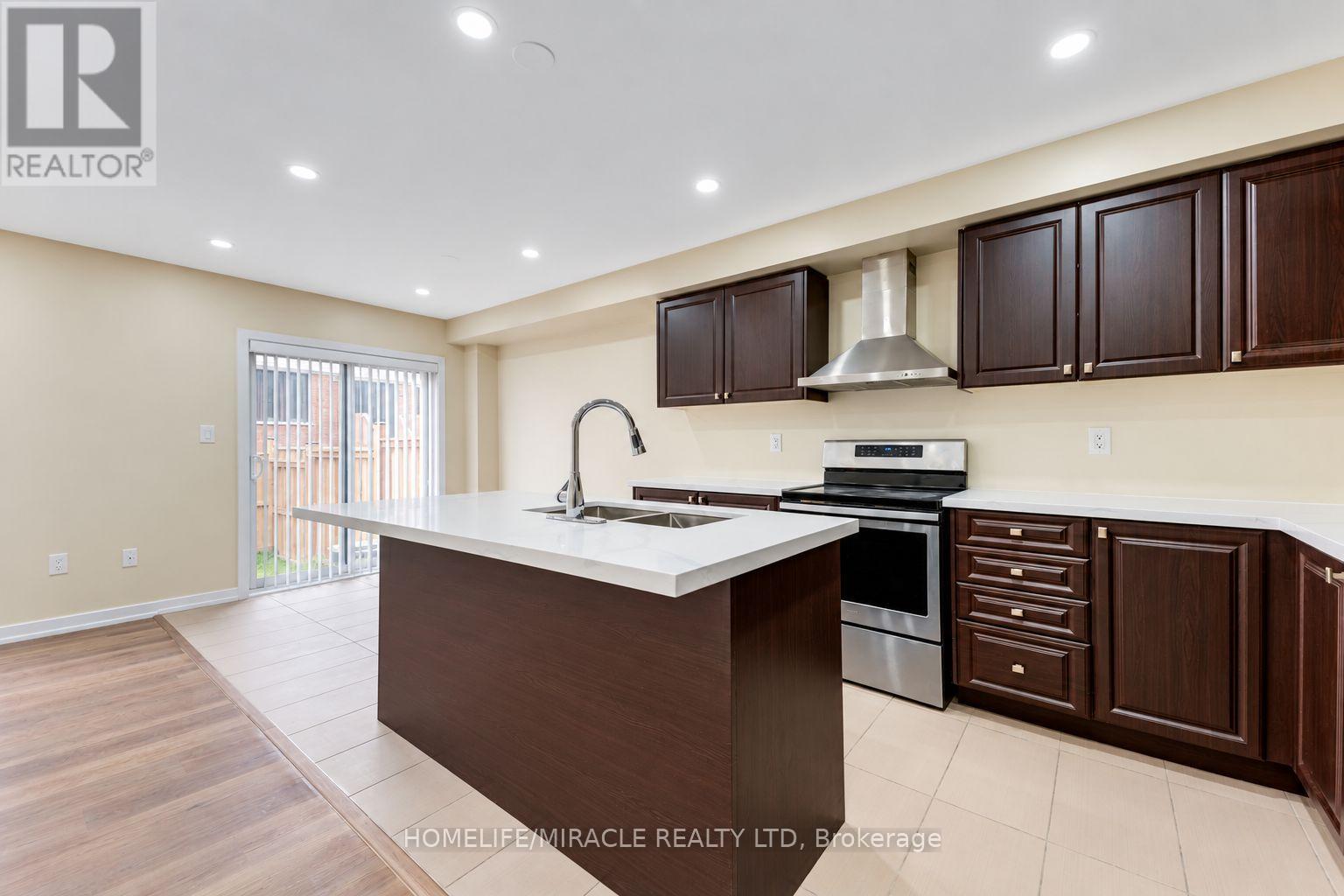 15 Bradshaw Drive Property Photo 13