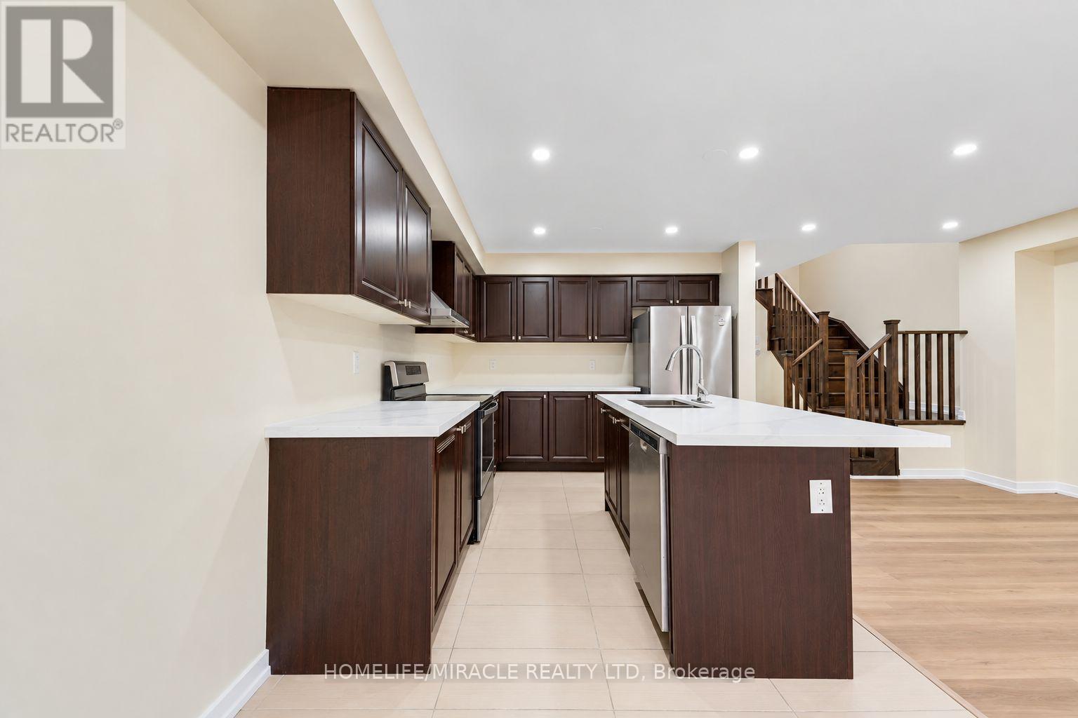 15 Bradshaw Drive Property Photo 17