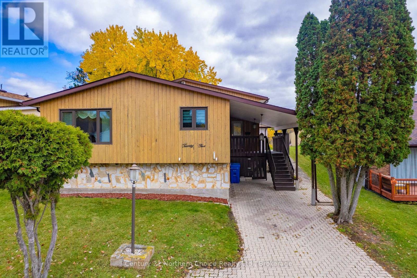 25 Cambrian Drive Property Photo 1