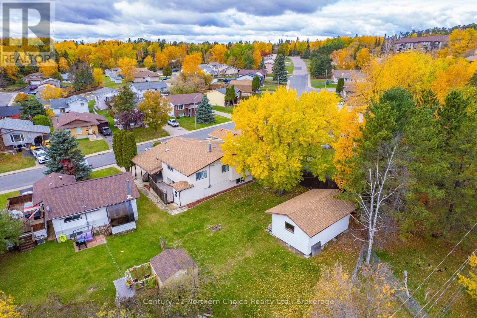 25 Cambrian Drive Property Photo 2