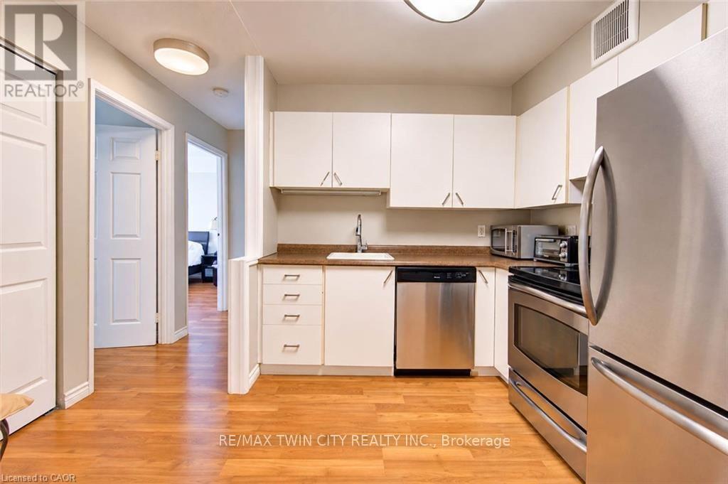 306 - 15 Hofstetter Avenue Property Photo 8