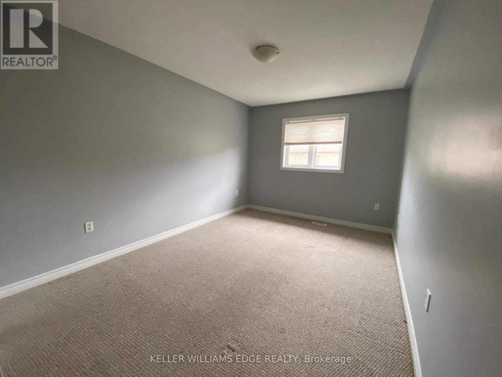 90 Bloom Crescent Property Photo 12