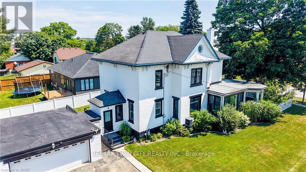 290 Turnberry Street Property Photo 2
